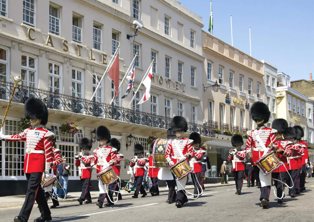 The-Castle-Hotel-Windsor-changing-of-the-guards-red-flag