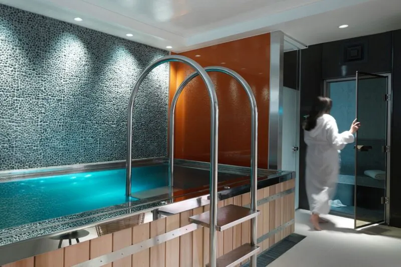 The Athenaeum Hotel & Residences spa