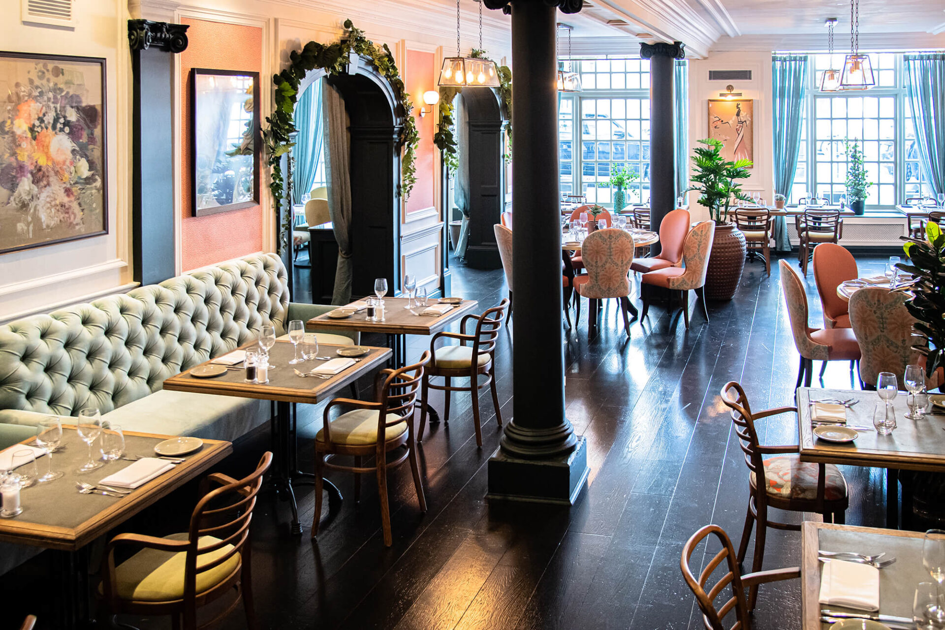 The Castle Hotel Leaf Restaurant