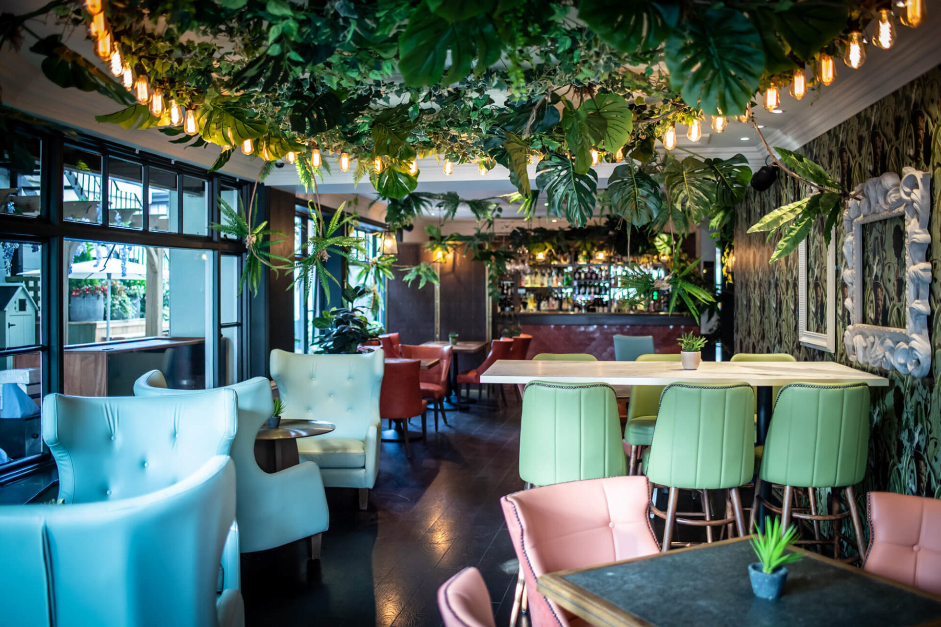 The Castle Hotel Leaf bar