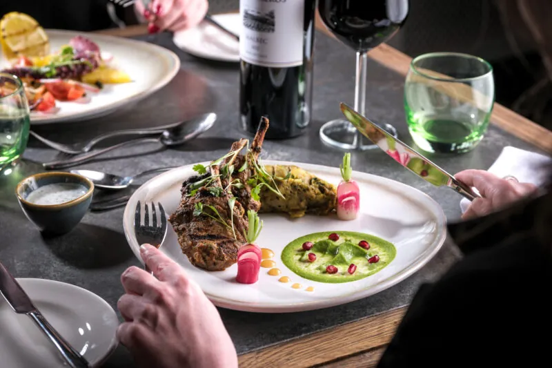 COMPRESSED-Guest-dining-on-lamb-cutlets-(1)