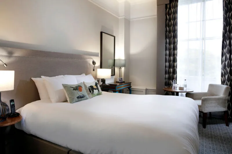 The Queens Hotel Bedroom