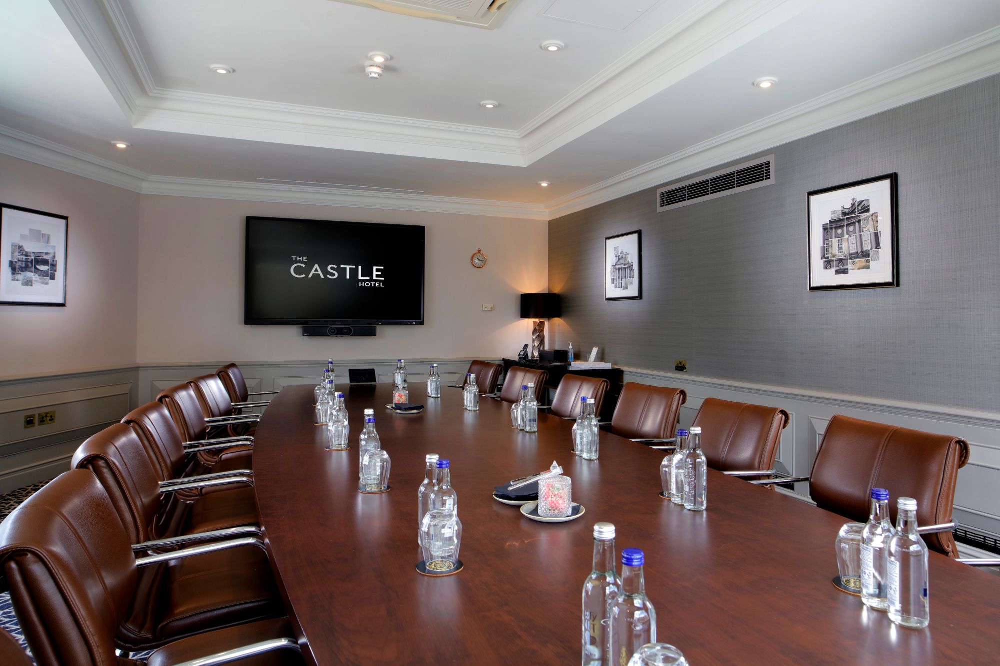 The Castle Hotel Bleheim meeting room