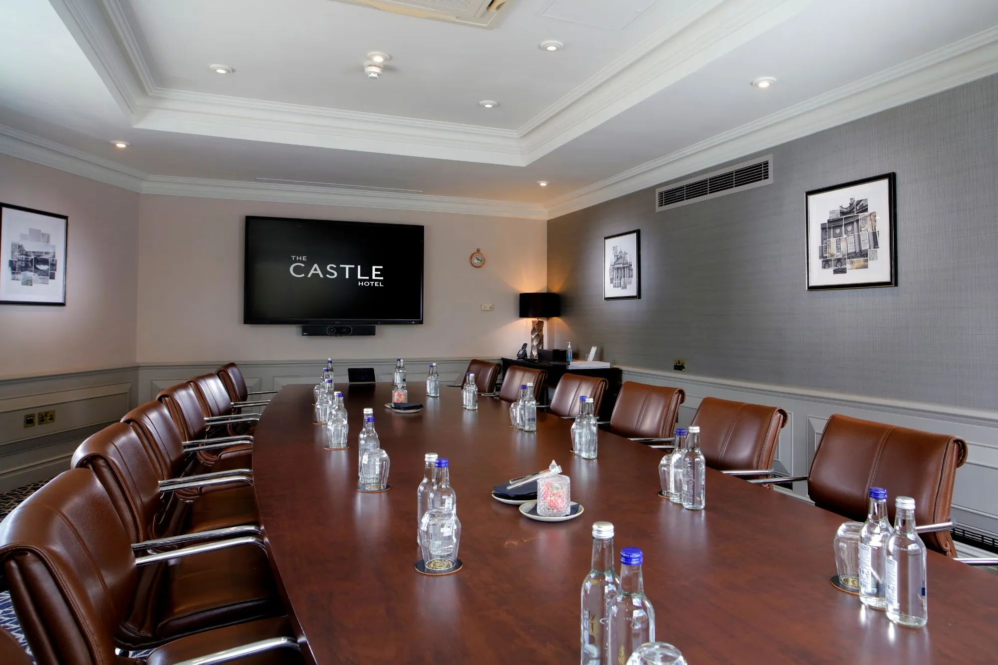 The Castle Hotel Bleheim meeting room