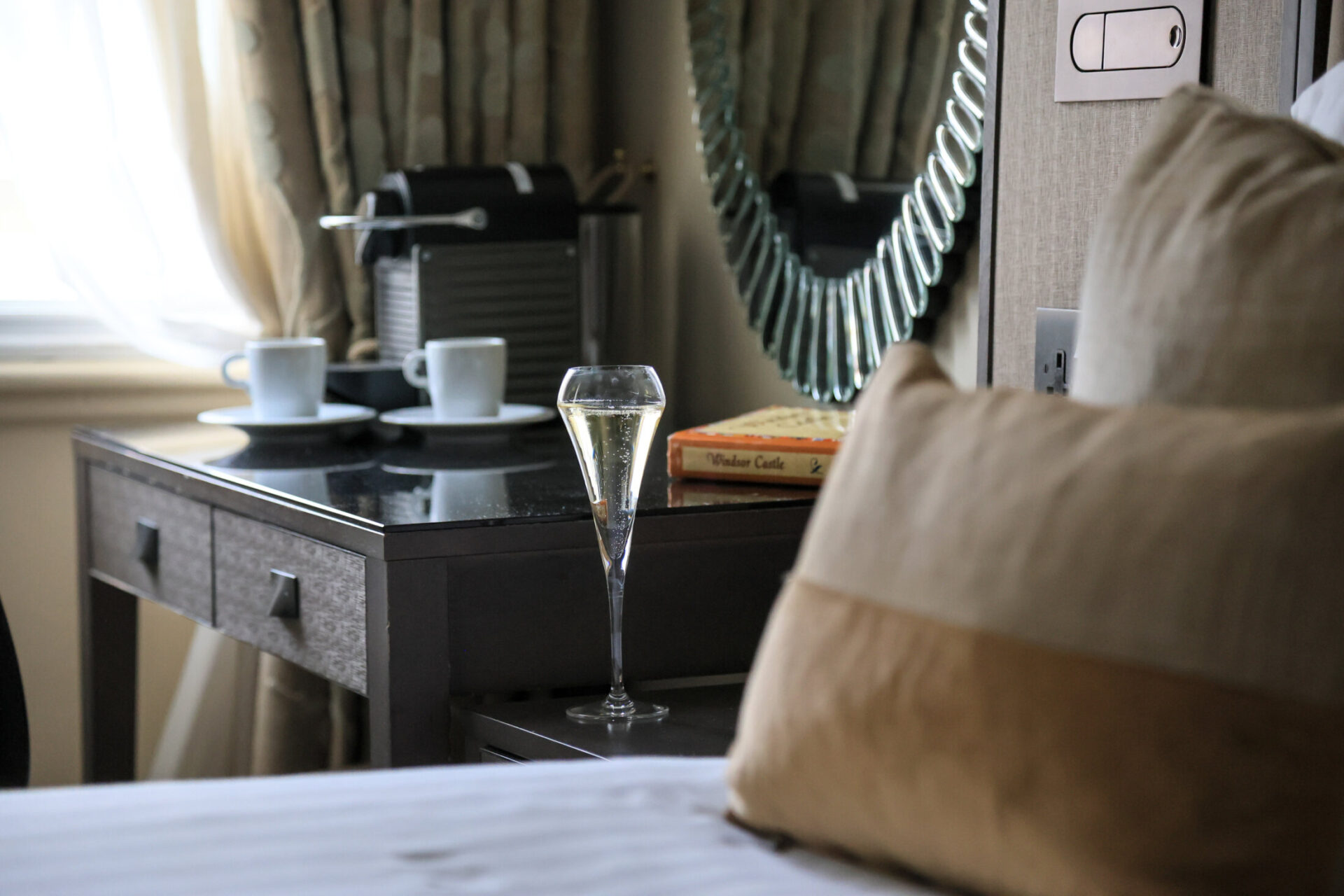 The Castle Hotel Windsor Prosecco by bed