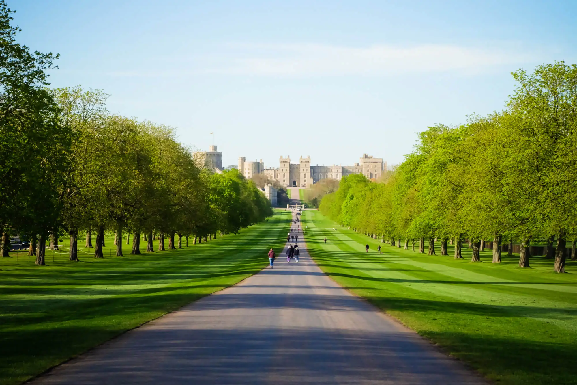 The-Castle-Hotel-Windsor-Castle-view-from-the-Long-Walk-on-sunny-day