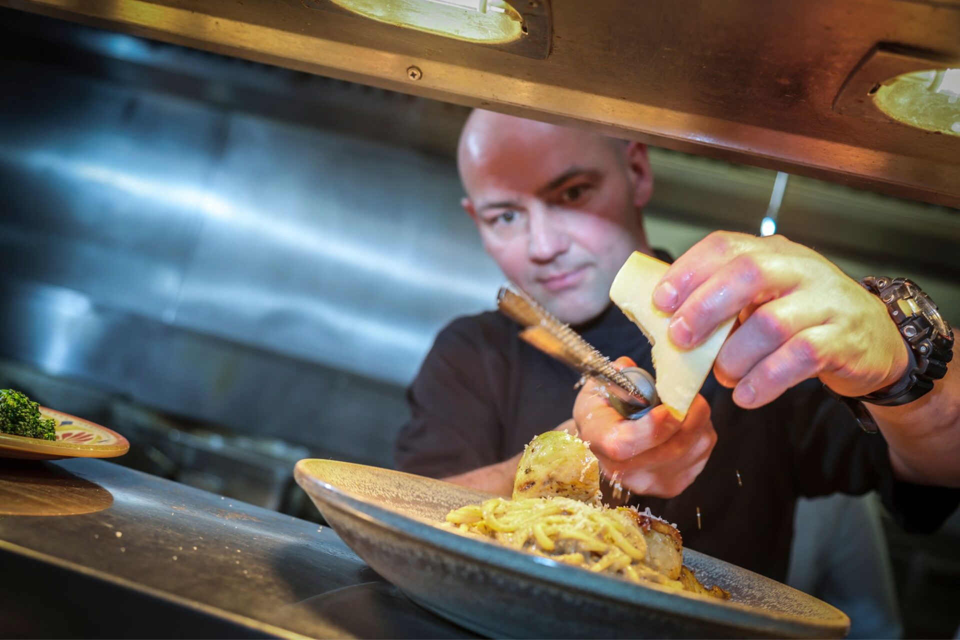The-Francis-Hotel-Bath-head-chef-adding-parmesan-to-dish-on-the-pass